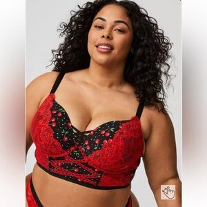 Torrid 40B XO Plunge Push-Up Longline Bra Cherry Print